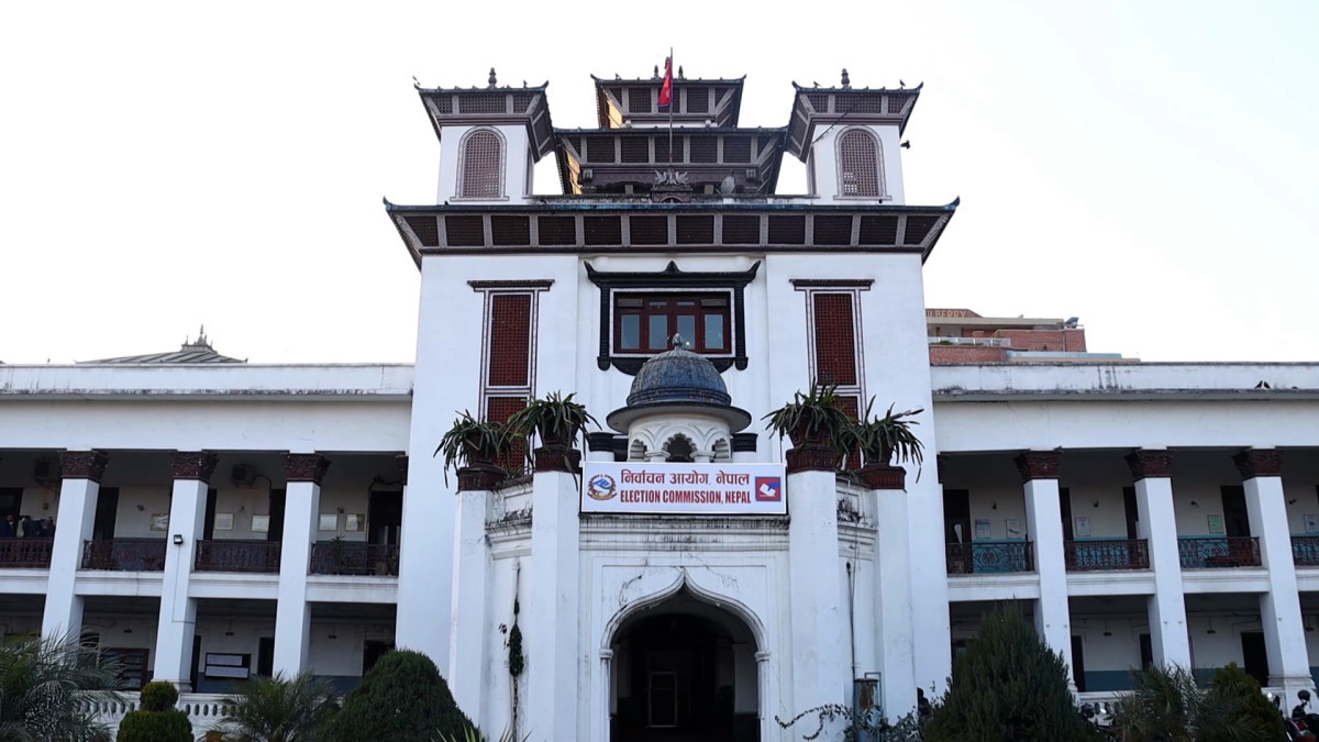 ‘मत सर्वेक्षण ‘लाइभ’ गर्ने अनलाइनलाई कारबाही गरिने’